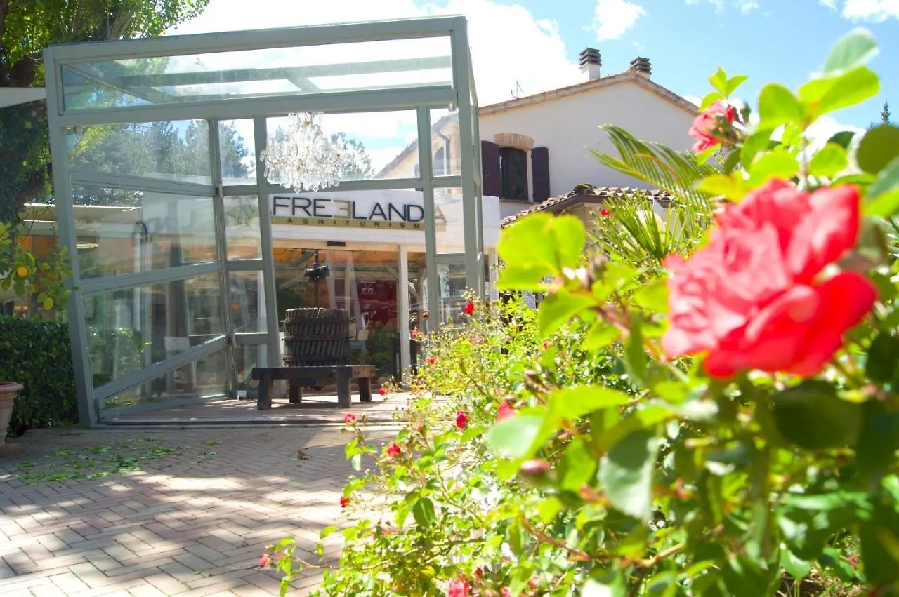 La Valle Dei Caprioli Village Bungalow Park - Freelandia Azienda Agricola Montescudo Üdülőpark