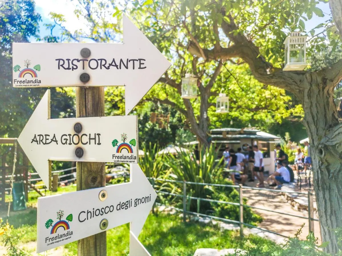 La Valle Dei Caprioli Village Bungalow Park - Freelandia Azienda Agricola Montescudo