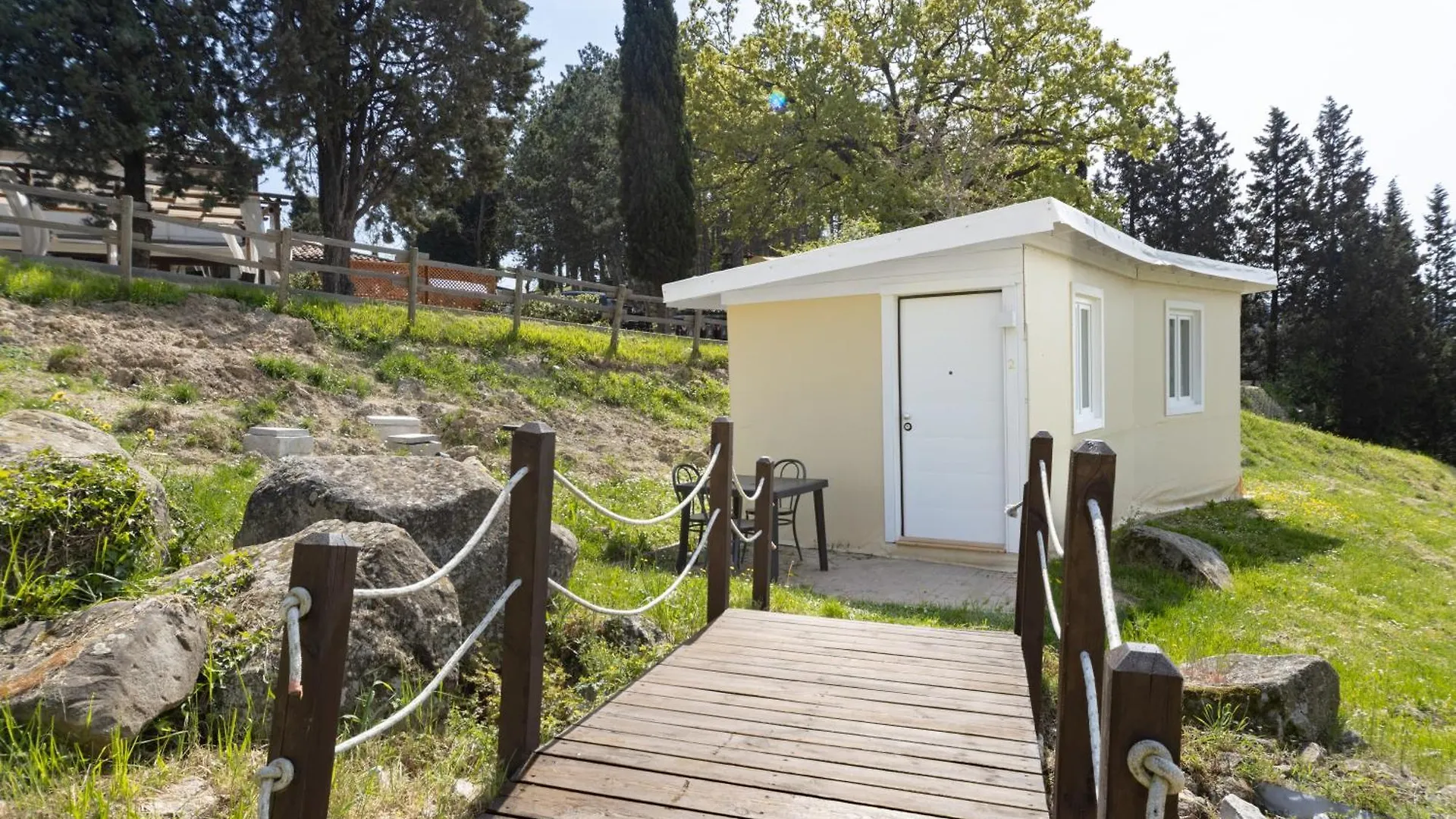 La Valle Dei Caprioli Village Bungalow Park - Freelandia Azienda Agricola Montescudo
